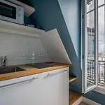 Trocadero Eiffel Tower Mobility Lease
