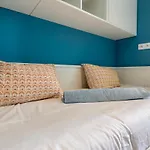 Trocadero Eiffel Tower Mobility Lease